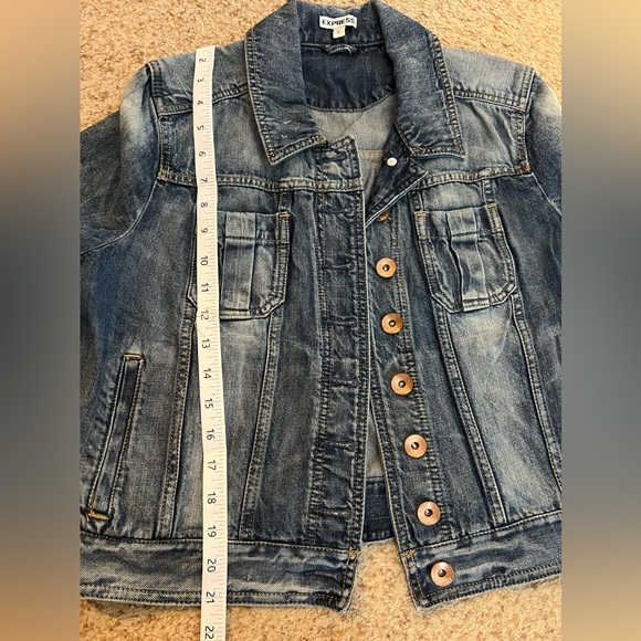 Women’s Express Jean Jacket - Picture 11 of 14